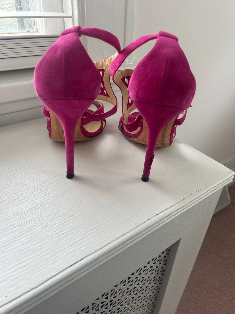 Jimmy Choo Fuchsia Suede Cutout Peep-Toe Heels. 40 - Picture 5 of 6